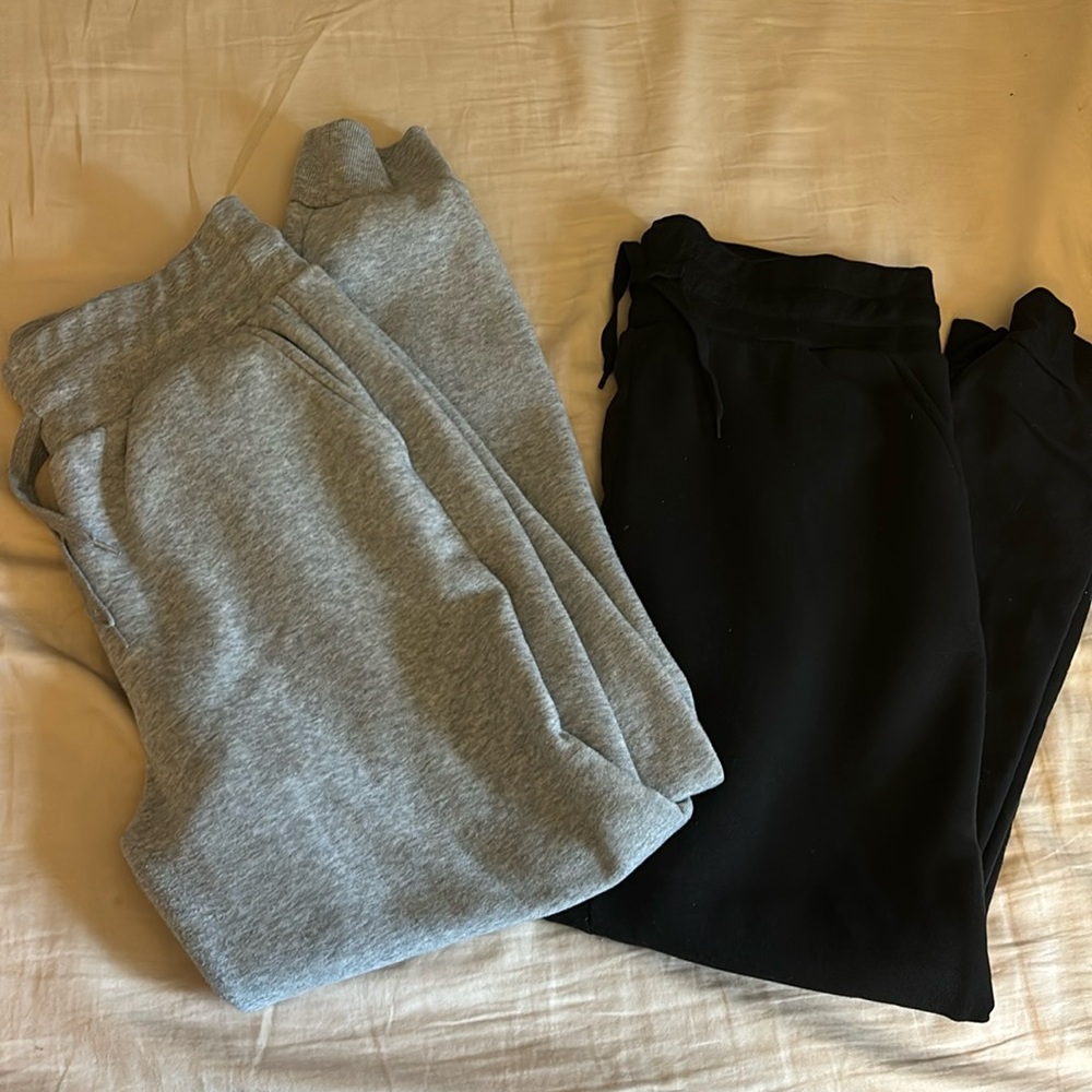 Love Streak joggers set of 2 black & gray